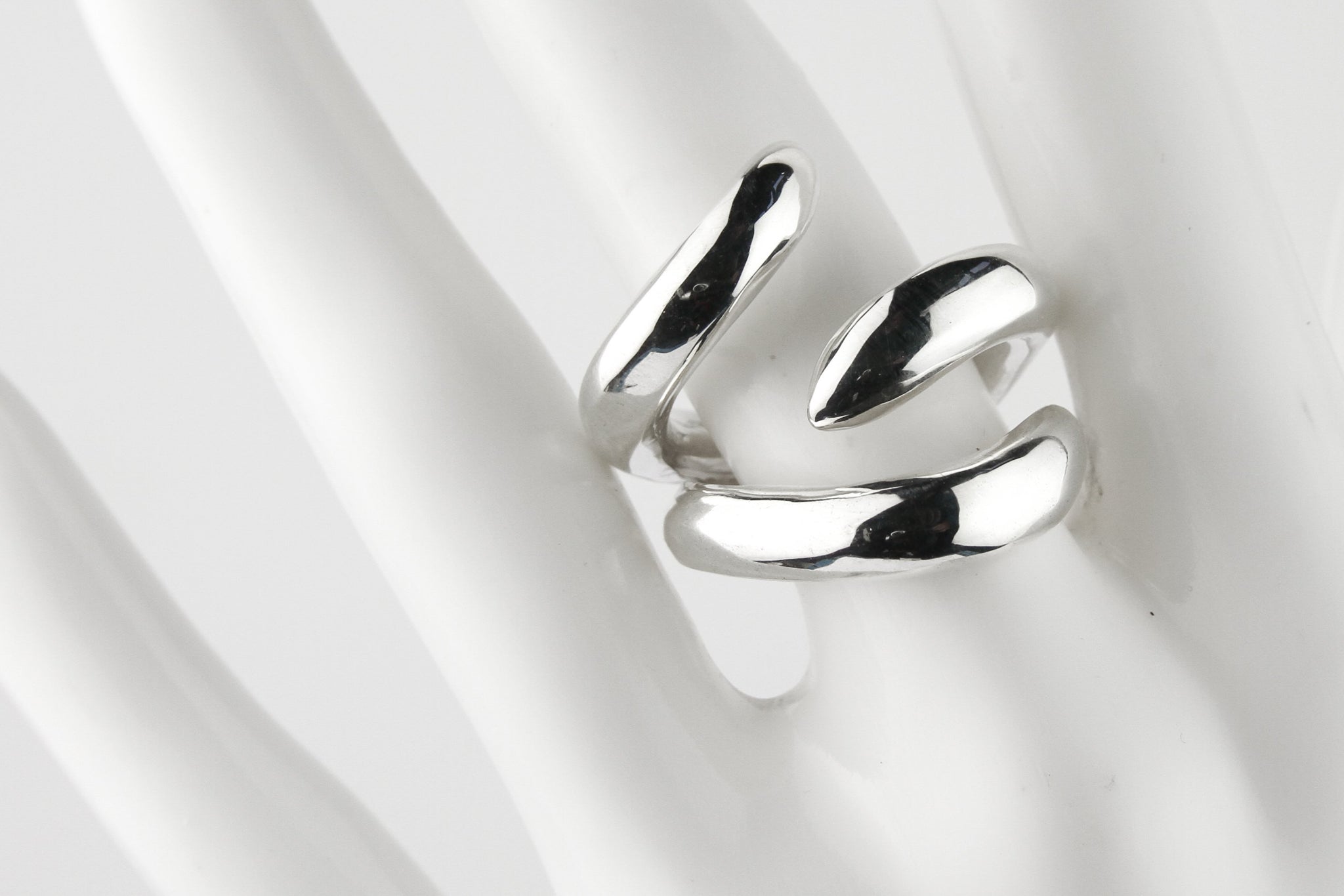Clasp Ring